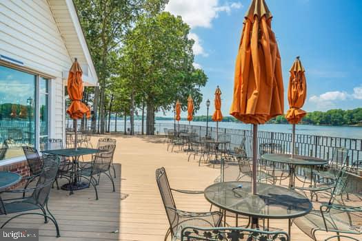 1503 Lakeview Pkwy