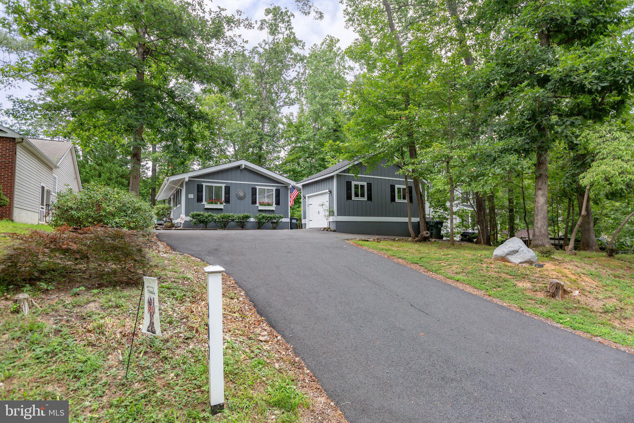 307 Westover PARKWAY