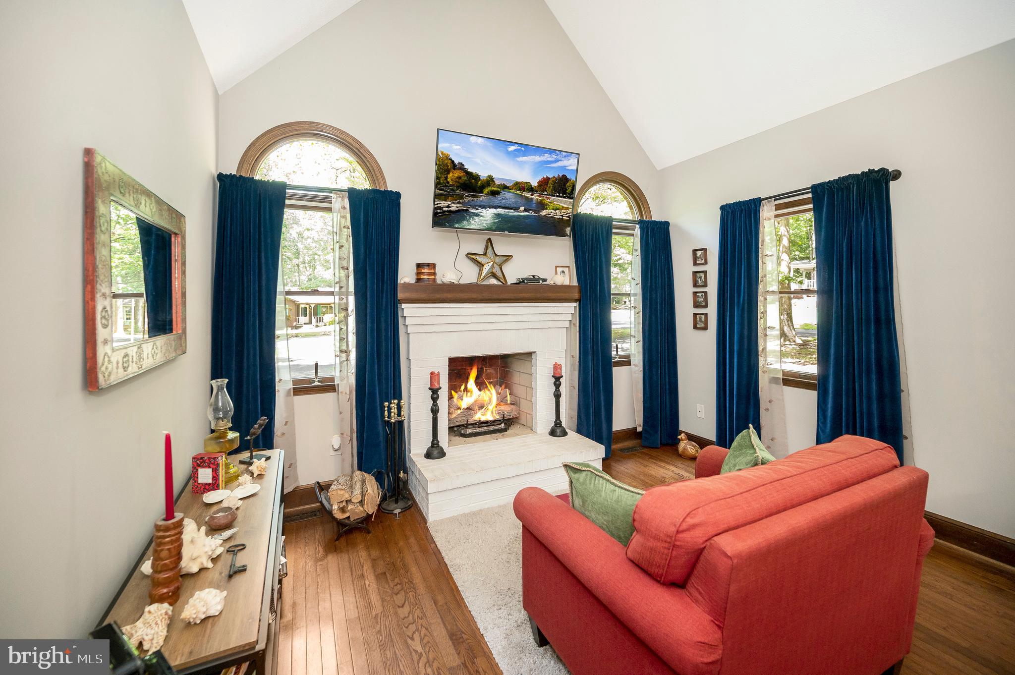 108 Meadowview Lane