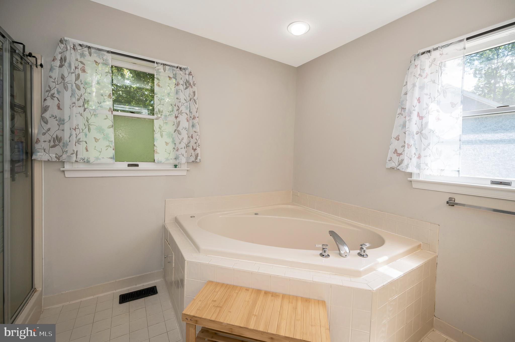 108 Meadowview Lane