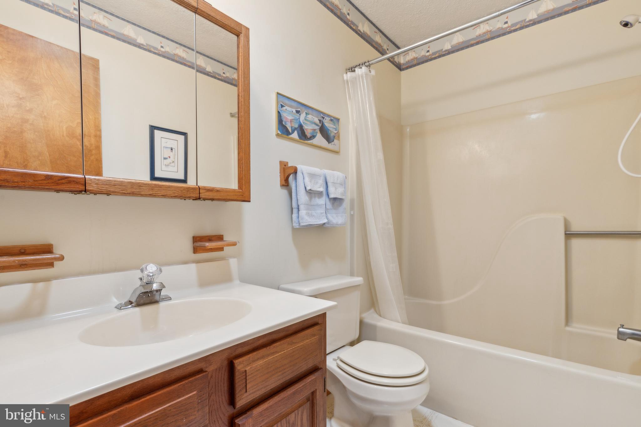 732 Lakeview Pkwy