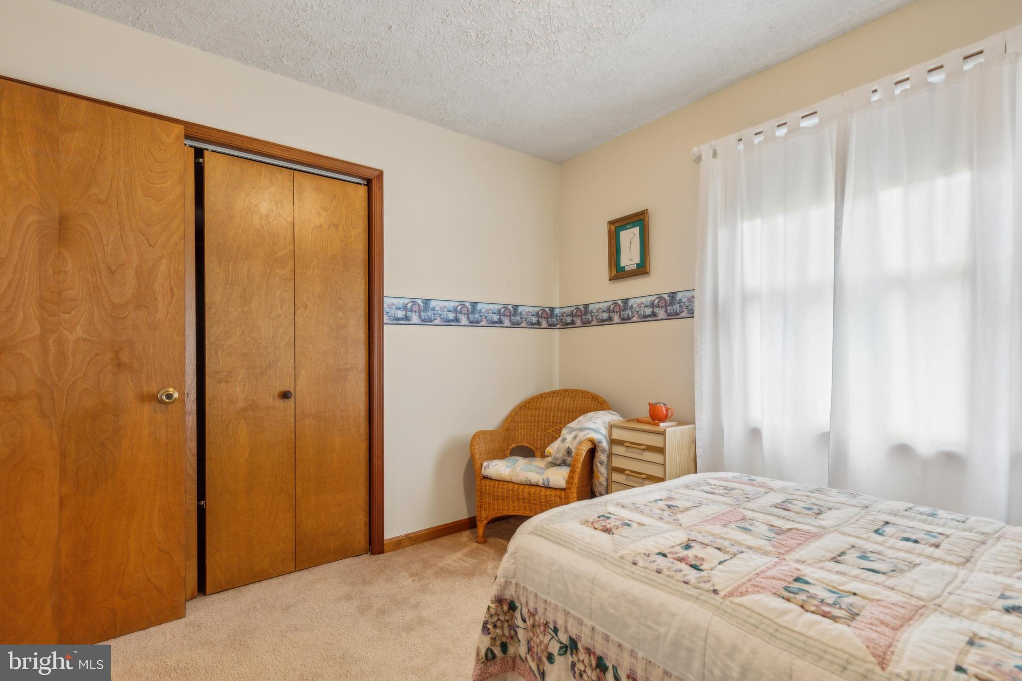 732 Lakeview Pkwy