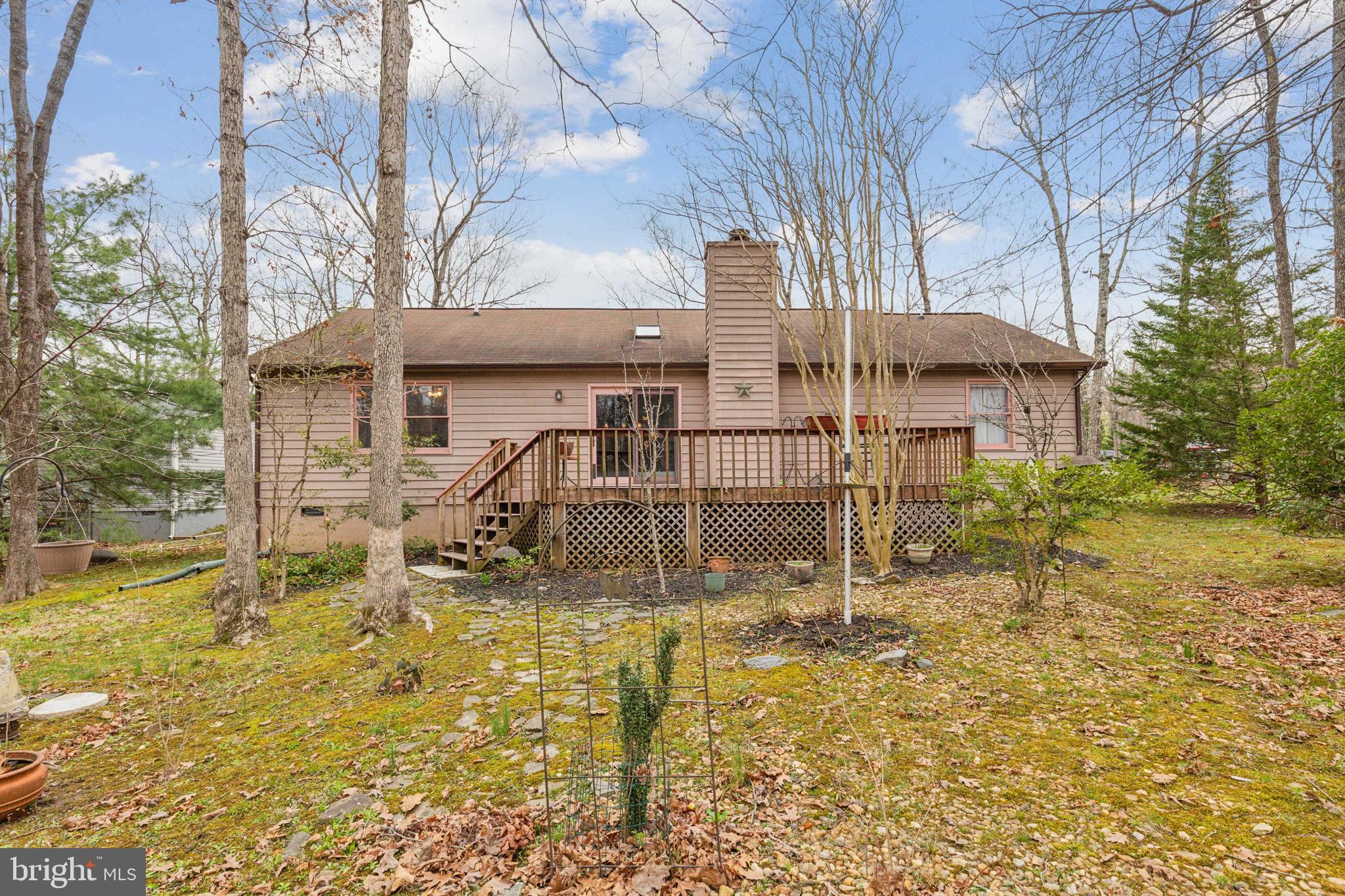 732 Lakeview Pkwy