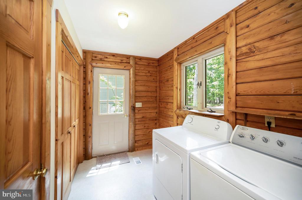 140 Monticello Cir
