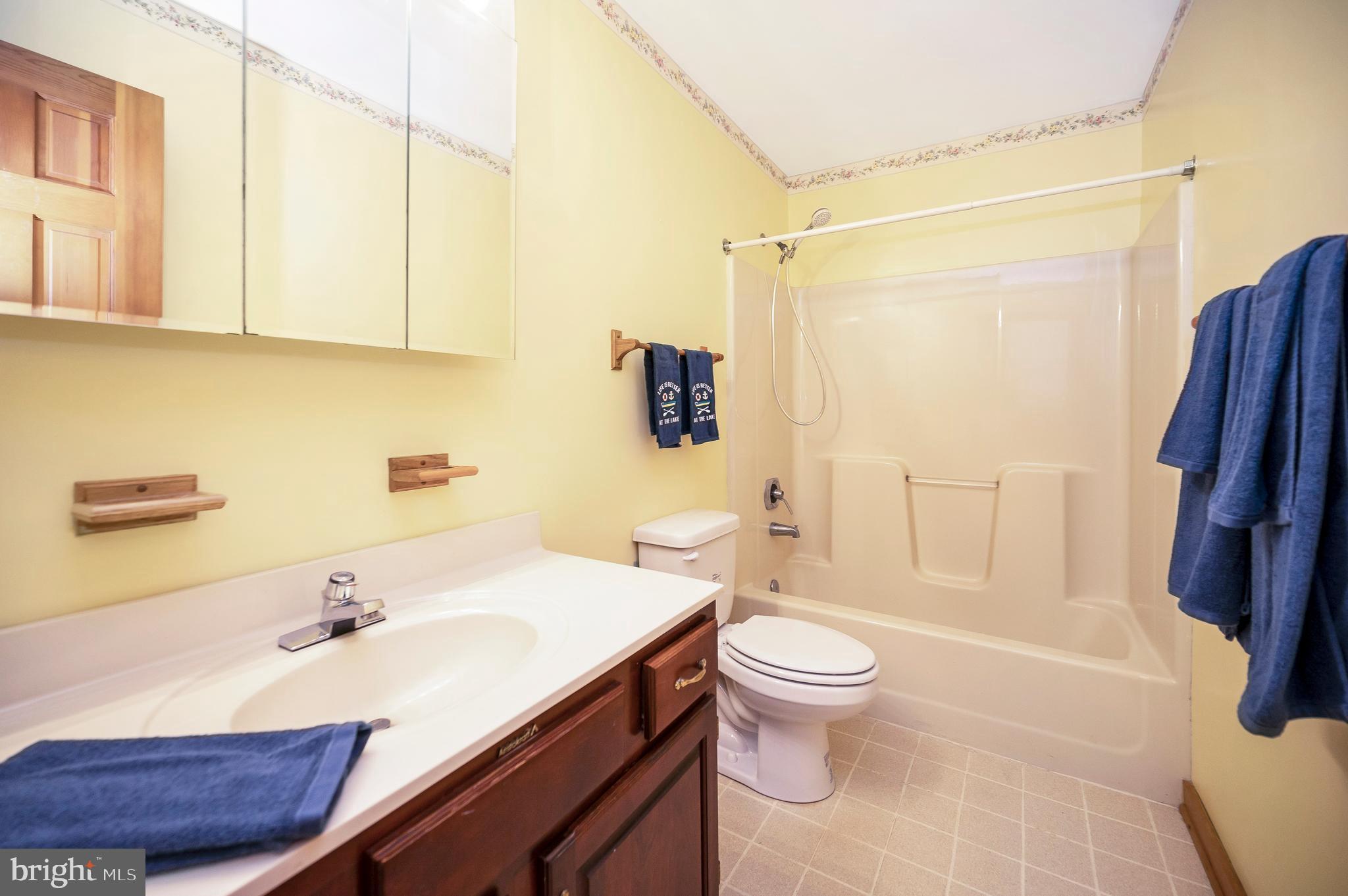 140 Monticello Cir