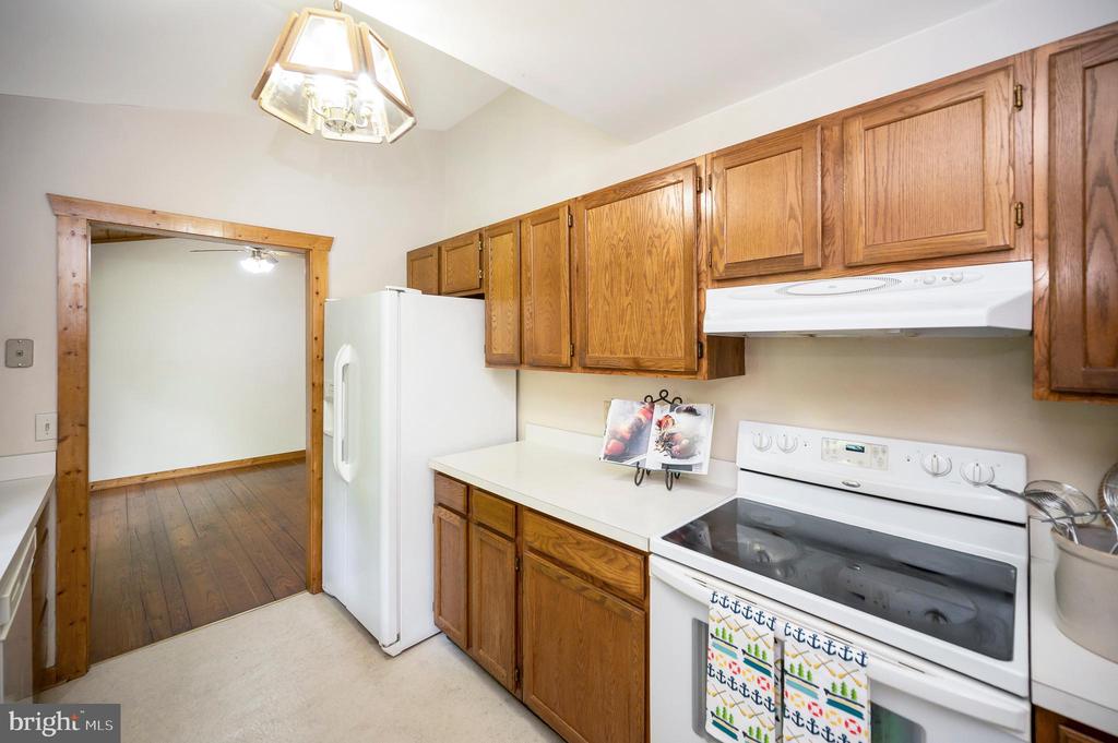 140 Monticello Cir