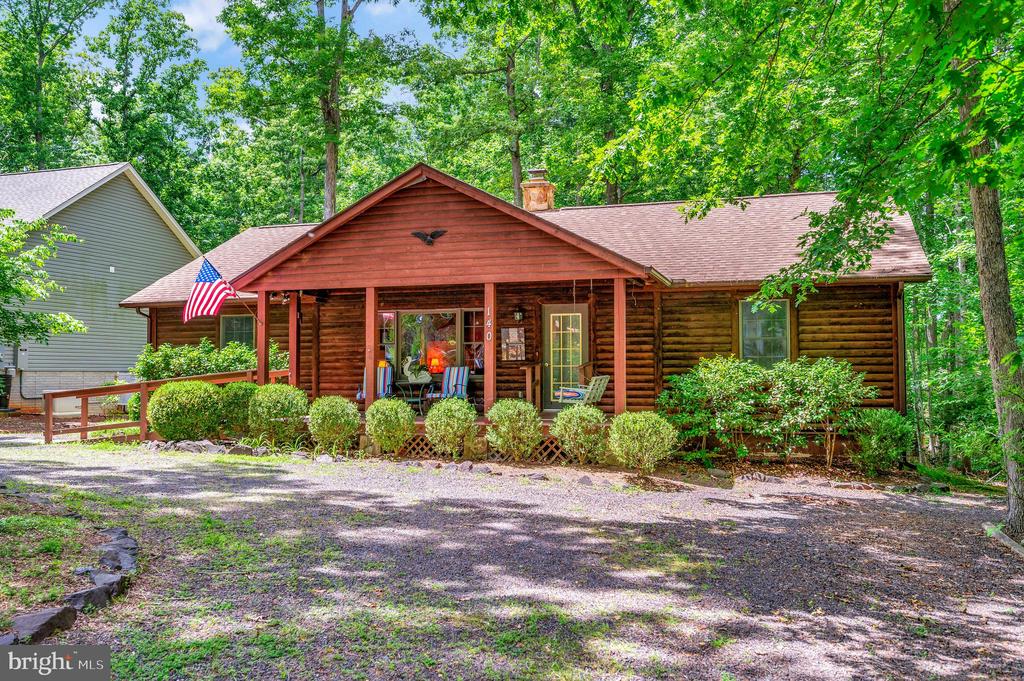 140 Monticello Cir