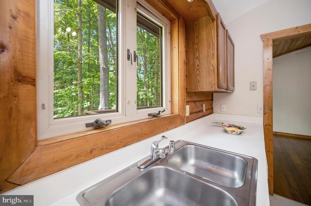 140 Monticello Cir
