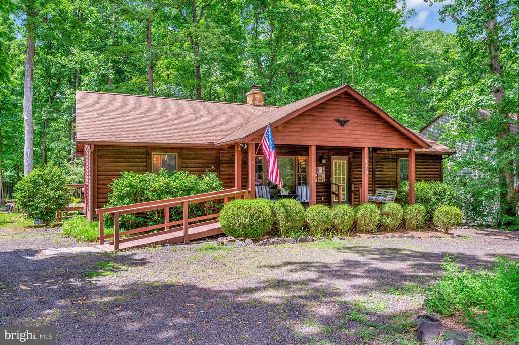 140 Monticello Cir