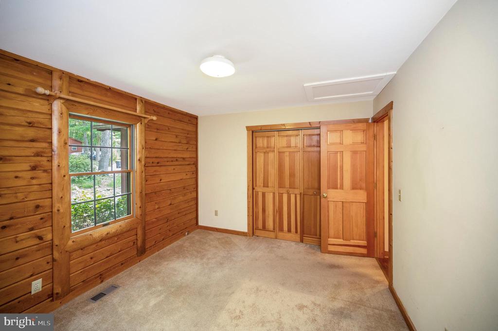 140 Monticello Cir