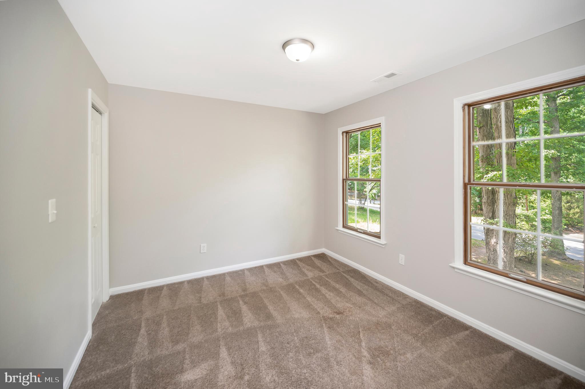 3608 Lakeview Pkwy