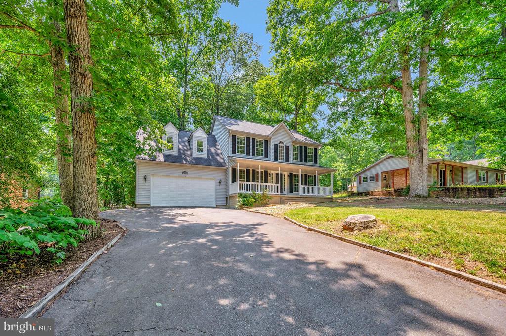 3608 Lakeview Pkwy