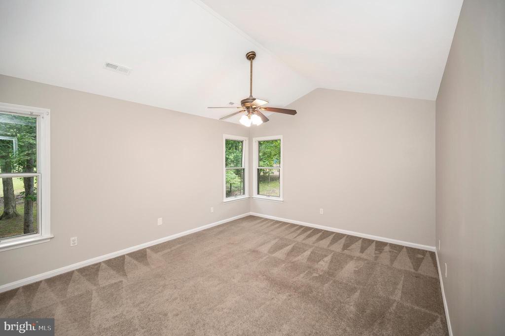 3608 Lakeview Pkwy