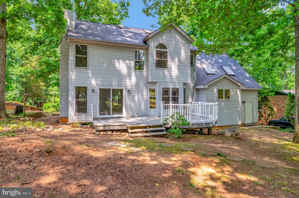 3608 Lakeview Pkwy