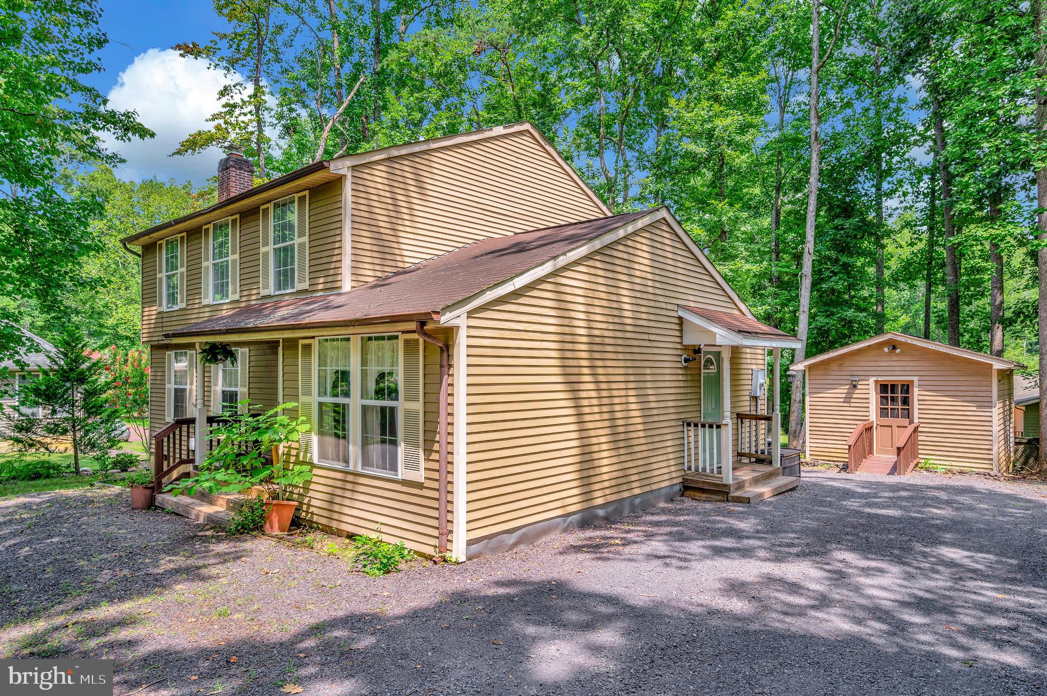 103 Flagstone Ct