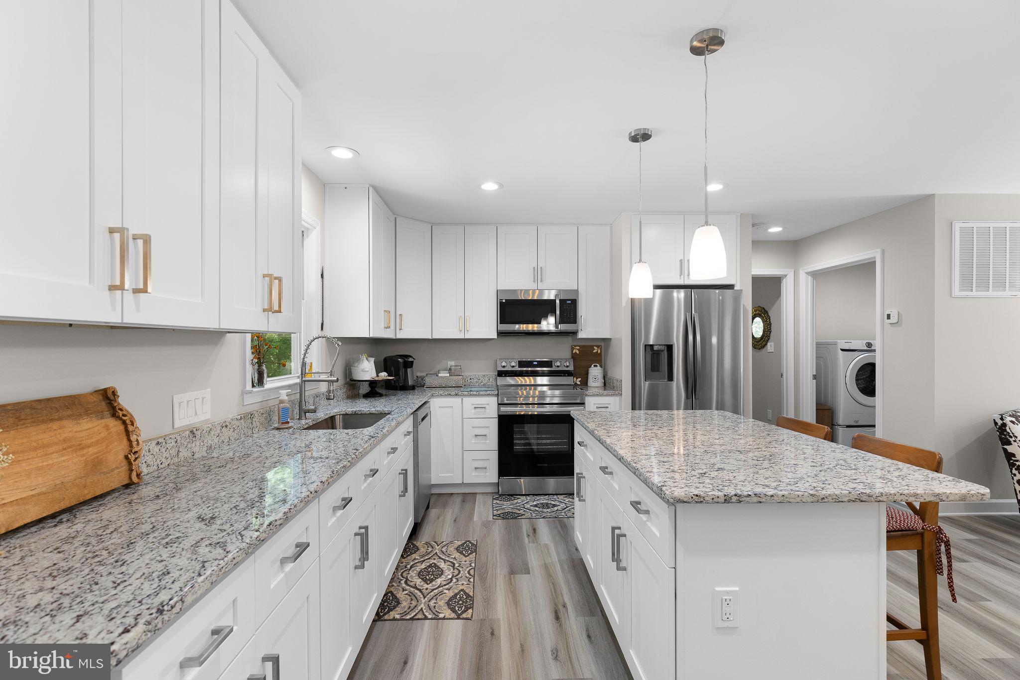 110 Carriage Ct