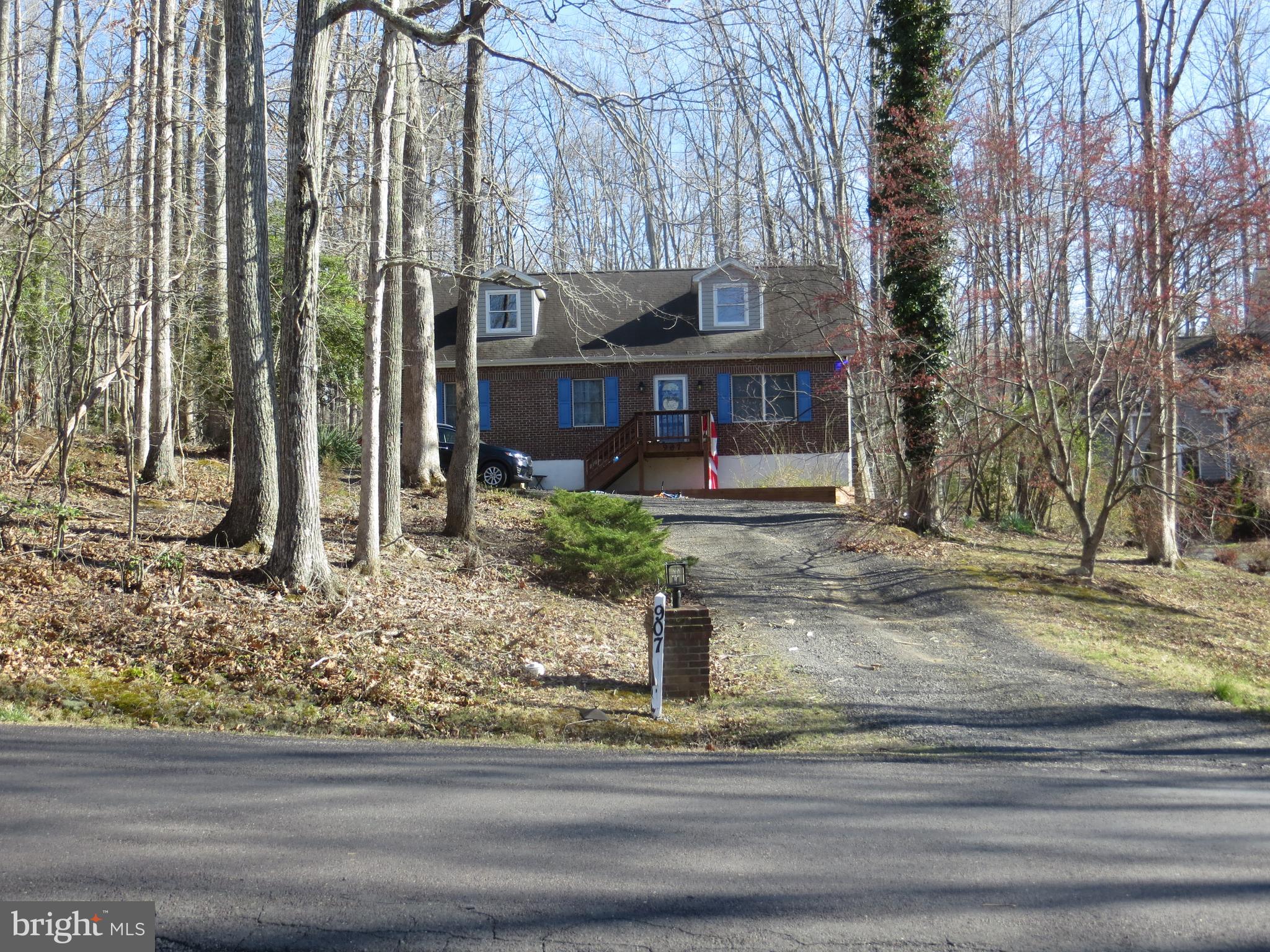 905 Eastover Pkwy