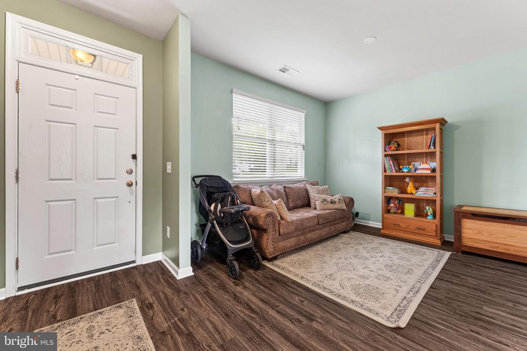 276 PARKER PLACE