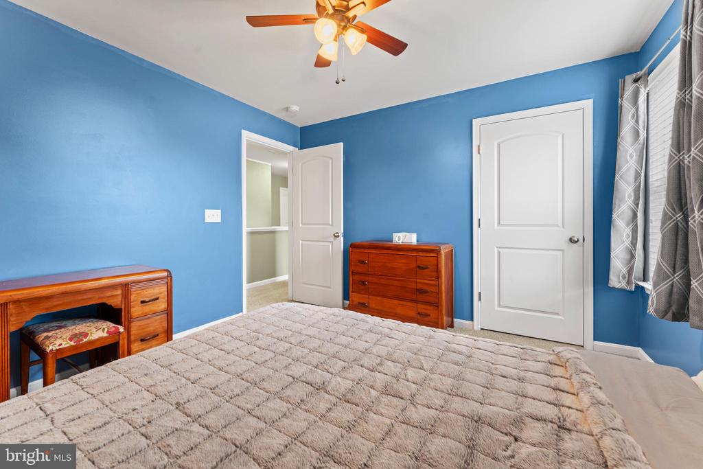276 PARKER PLACE