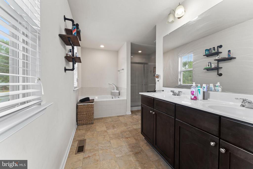 276 PARKER PLACE