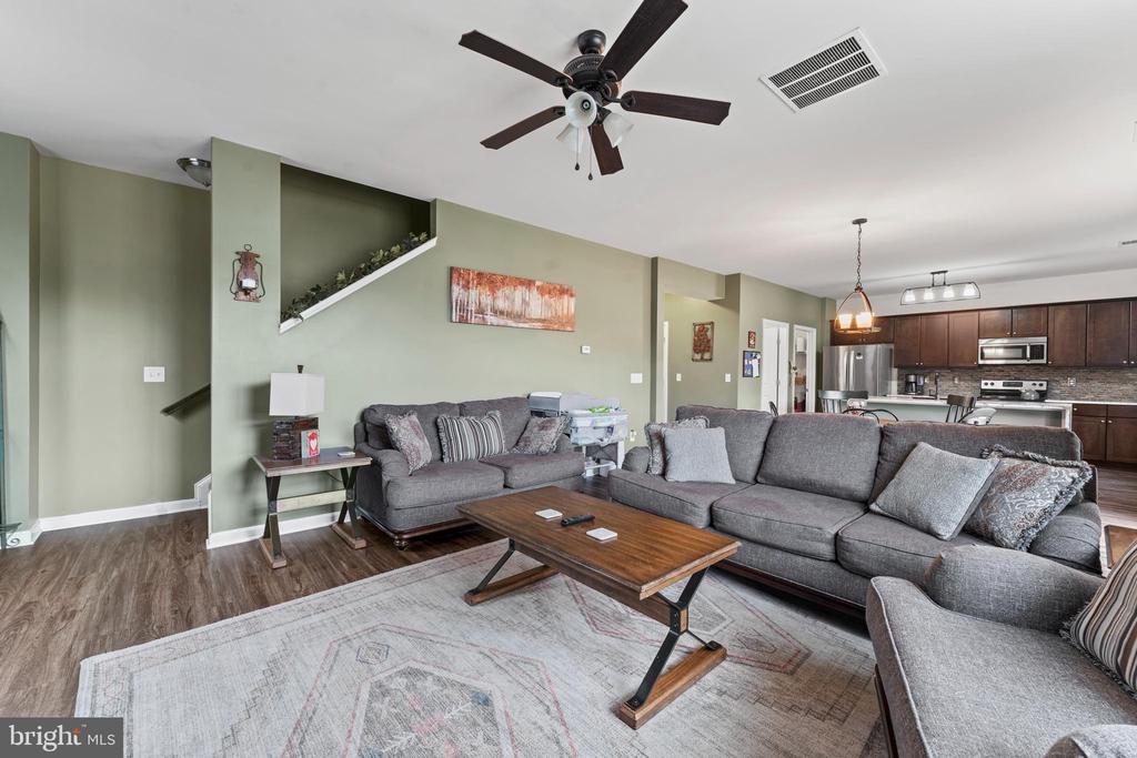 276 PARKER PLACE