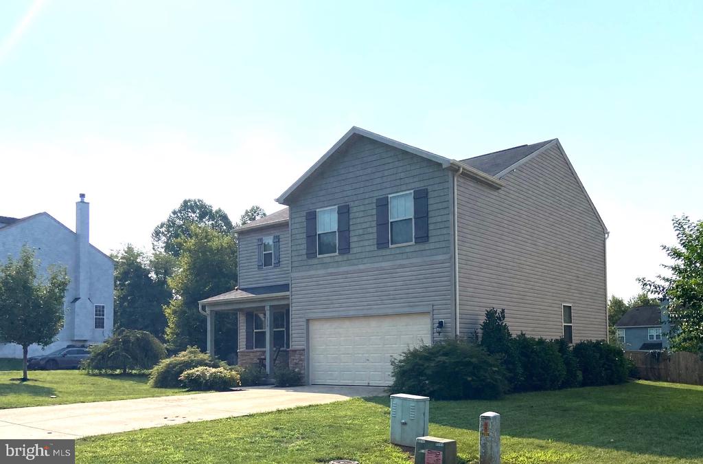 276 PARKER PLACE