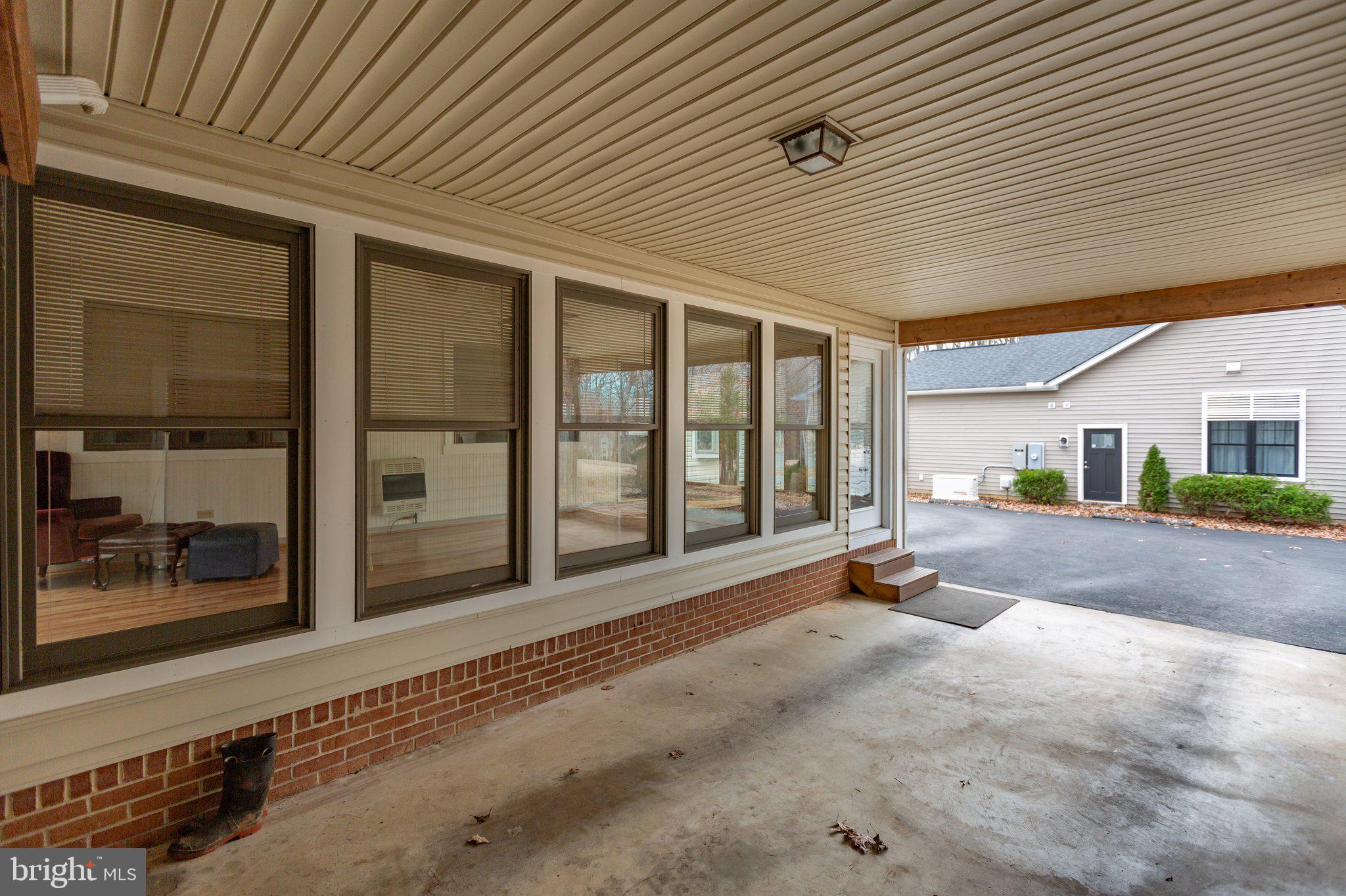 310 Limestone Ln