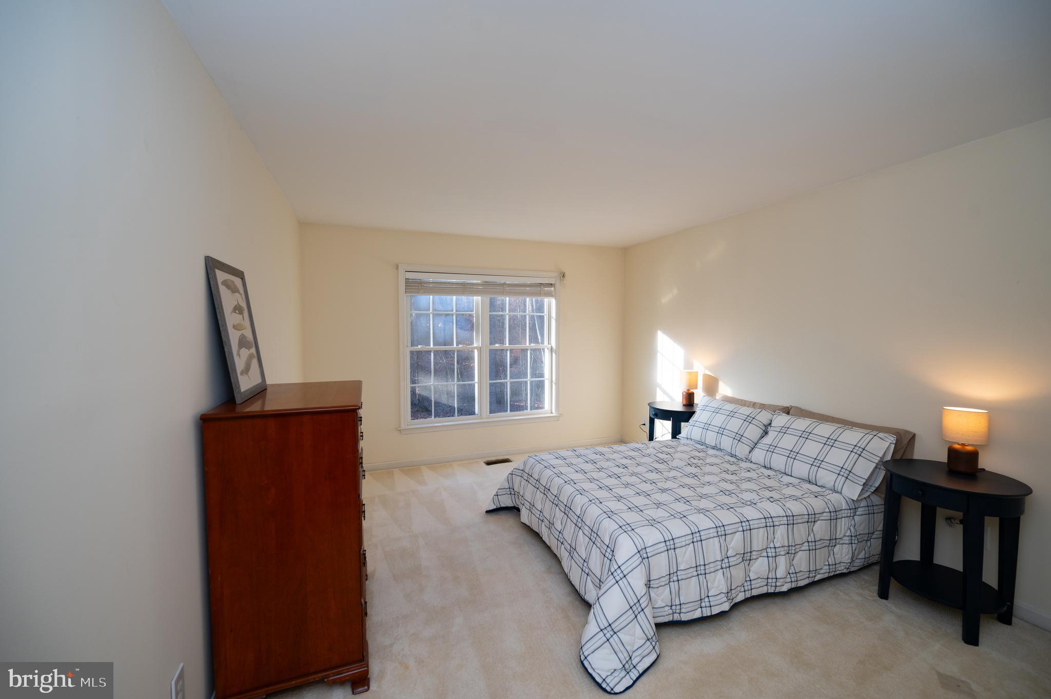 412 Happy Creek Rd