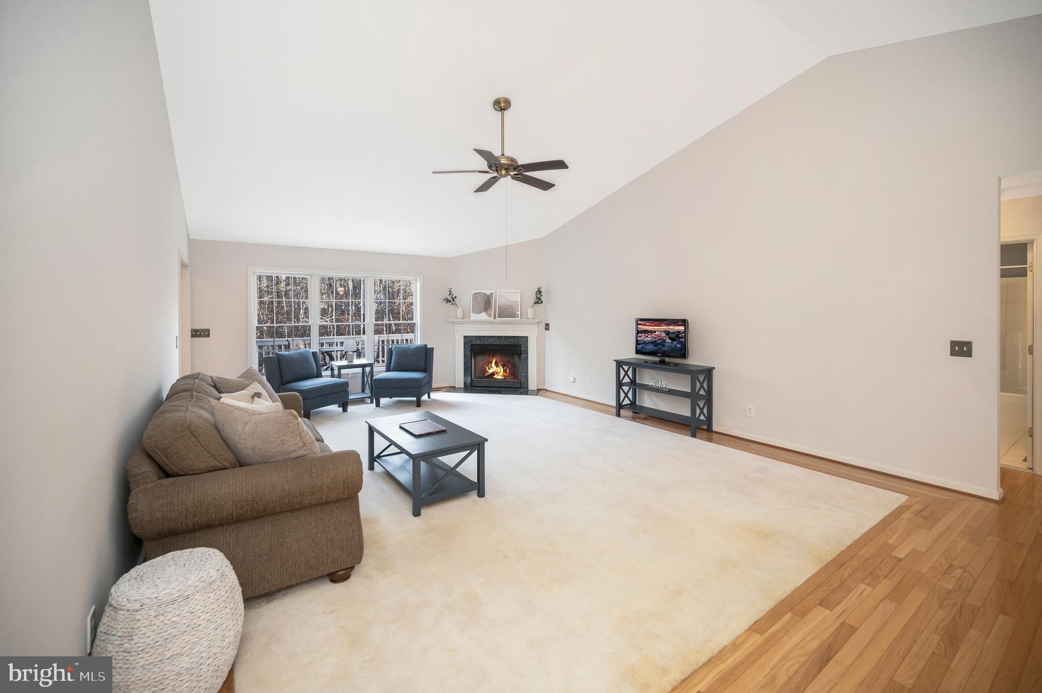 412 Happy Creek Rd