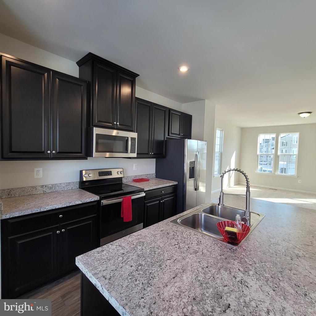 36099 FAWN LN
