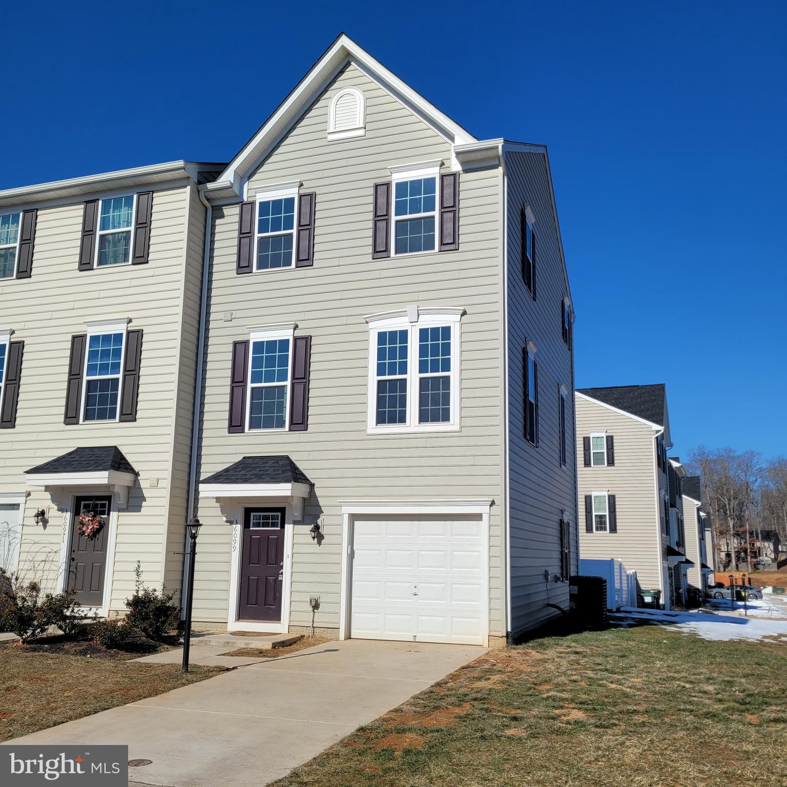 36099 FAWN LN