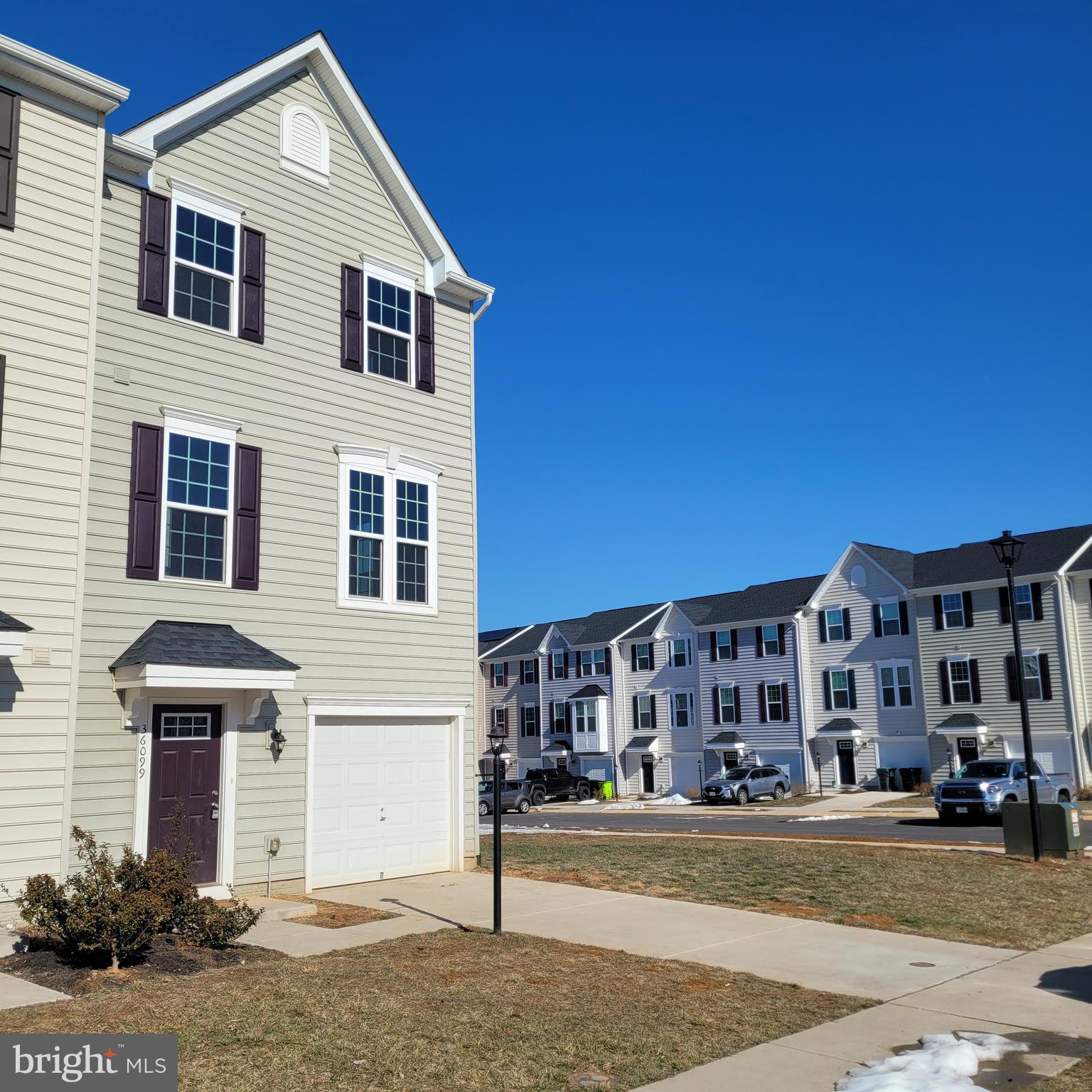 36099 FAWN LN