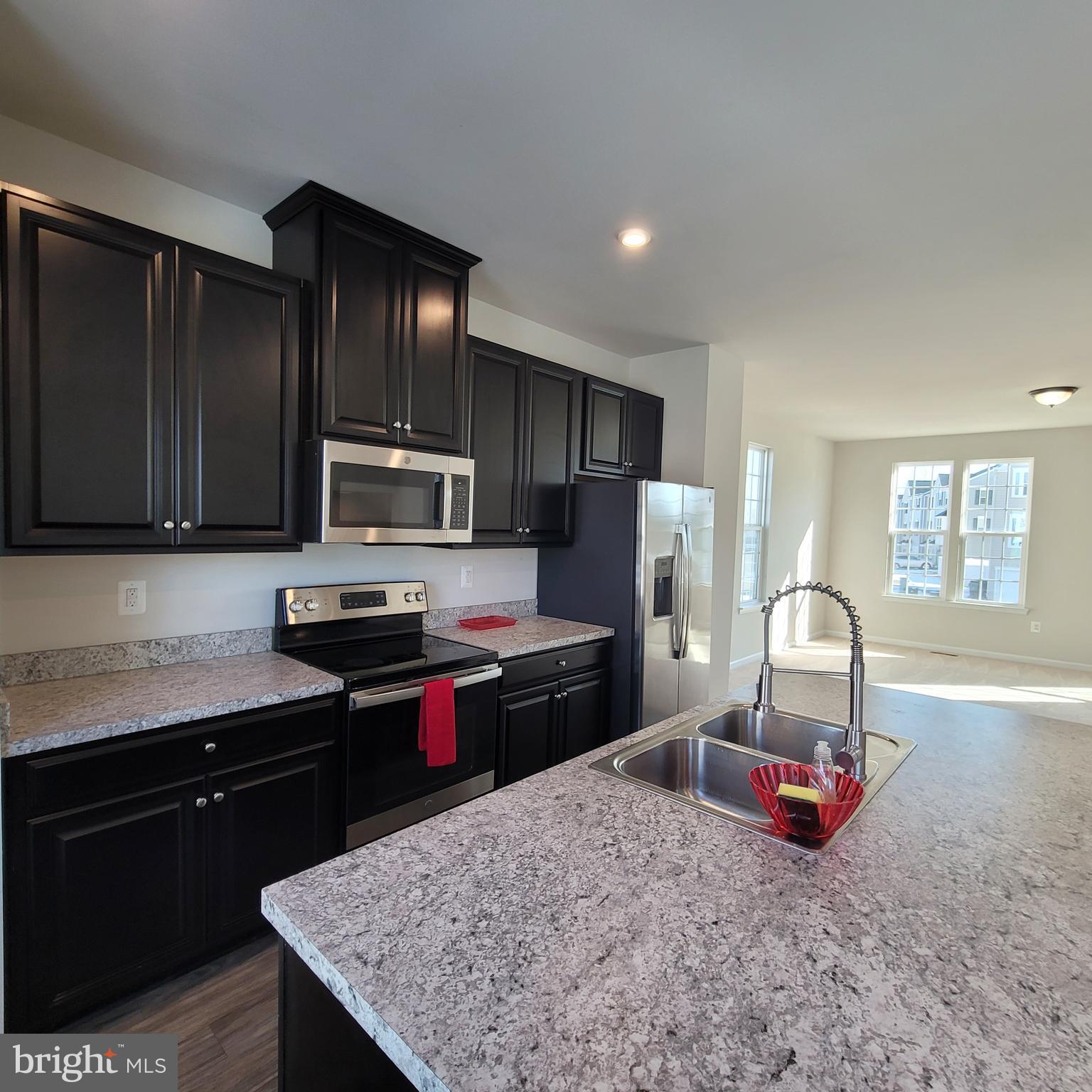 36099 FAWN LN