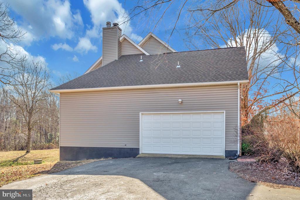 8099 Burr Hill Rd