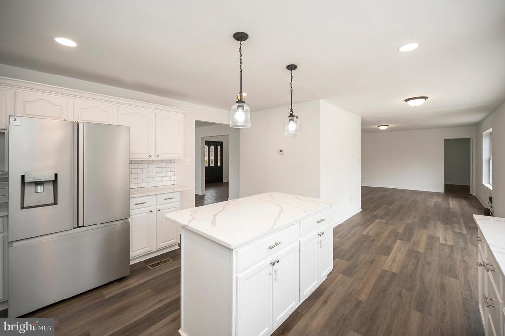 8099 Burr Hill Rd