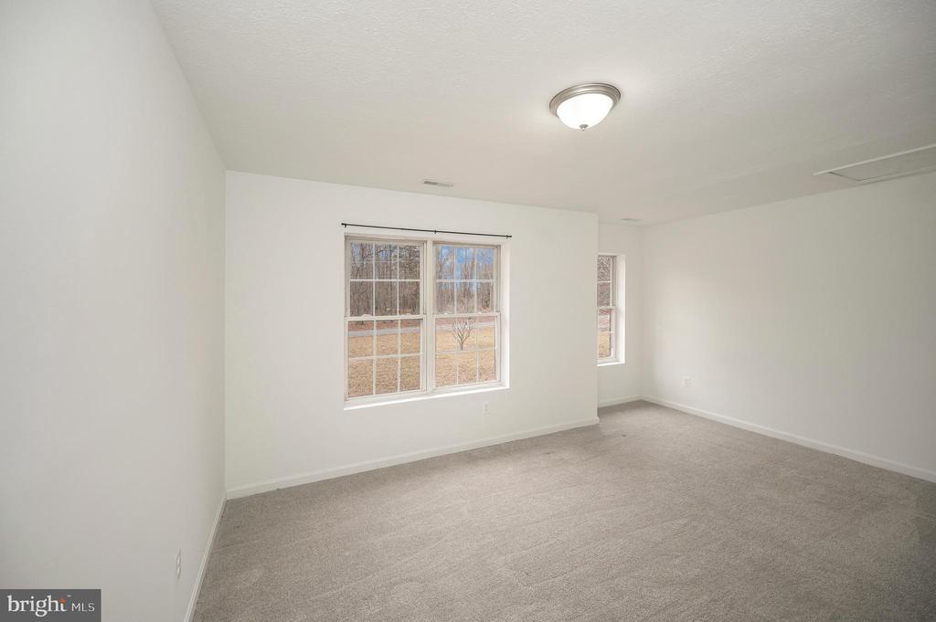 8099 Burr Hill Rd