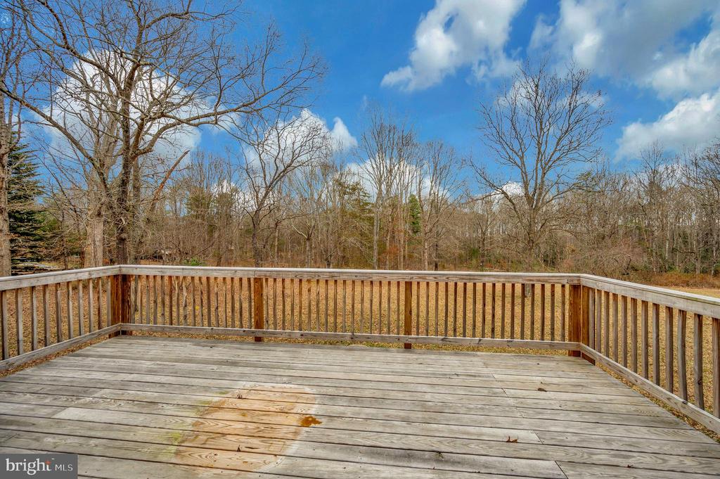 8099 Burr Hill Rd