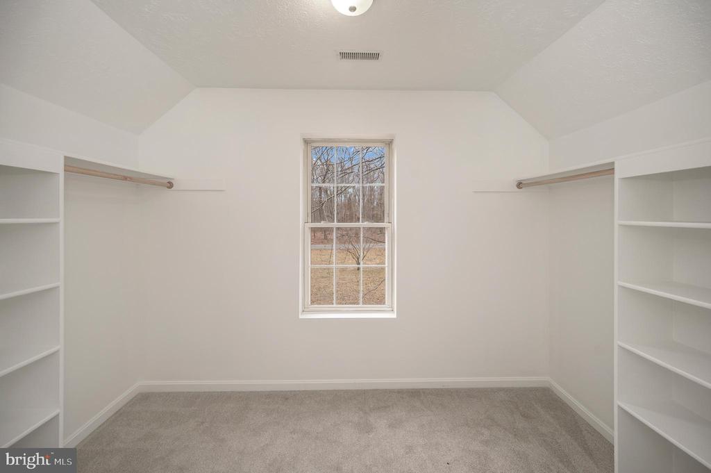 8099 Burr Hill Rd