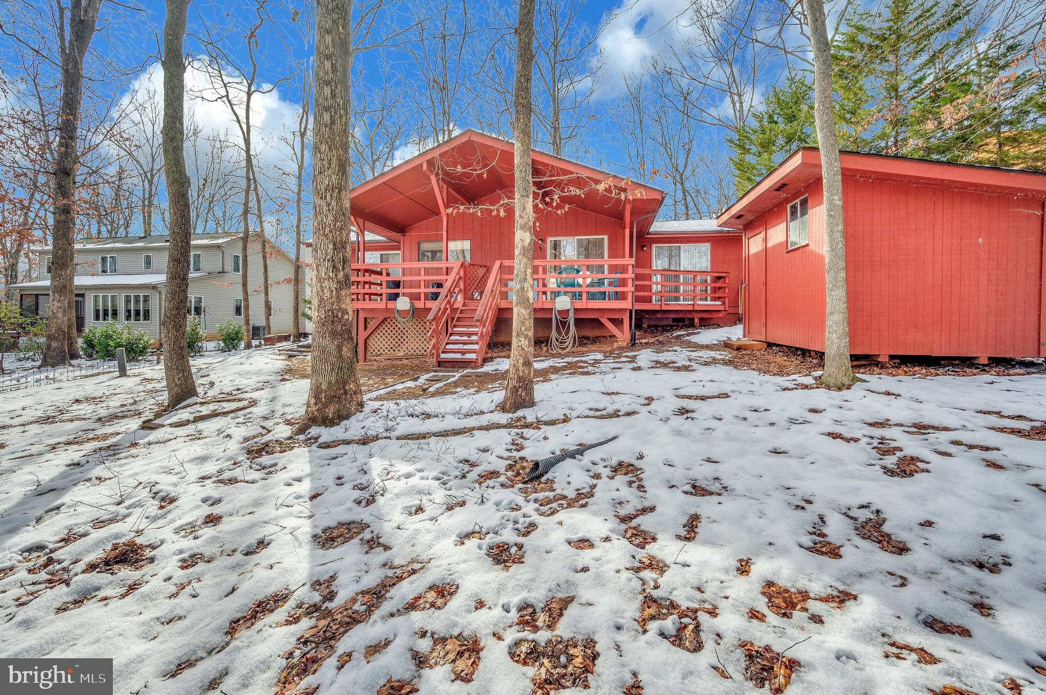 102 Sunset Ct