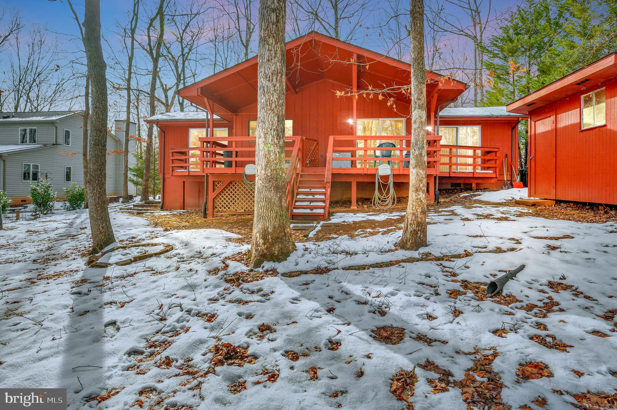 102 Sunset Ct