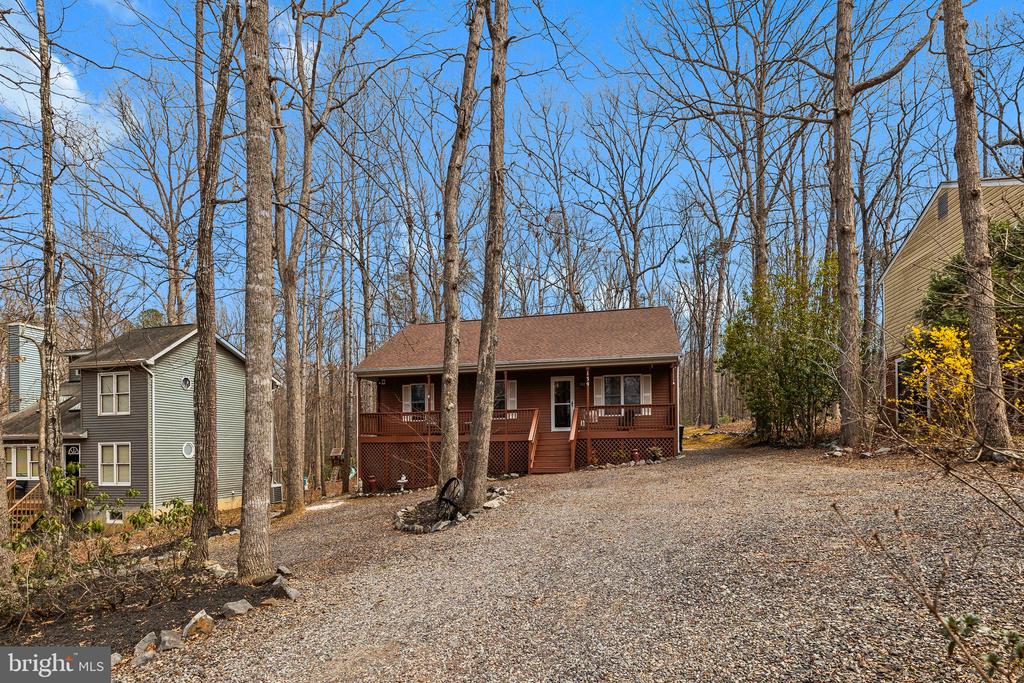 139 MONTICELLO CIRCLE