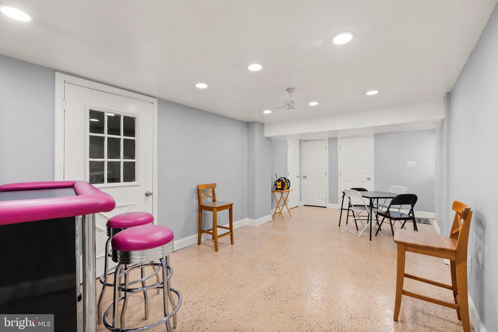139 MONTICELLO CIRCLE