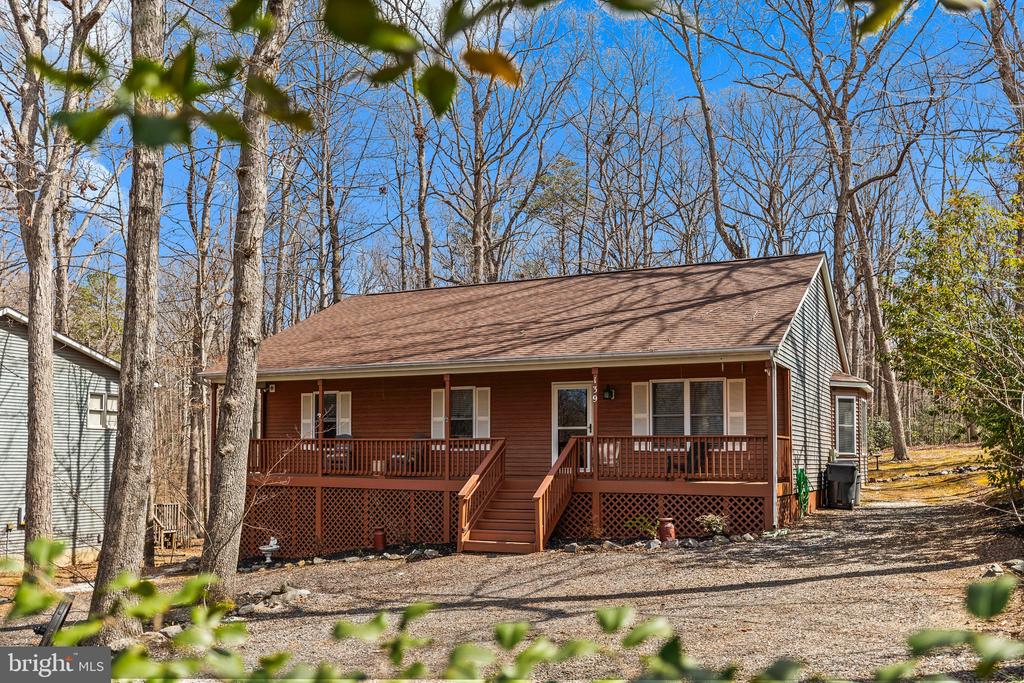 139 MONTICELLO CIRCLE
