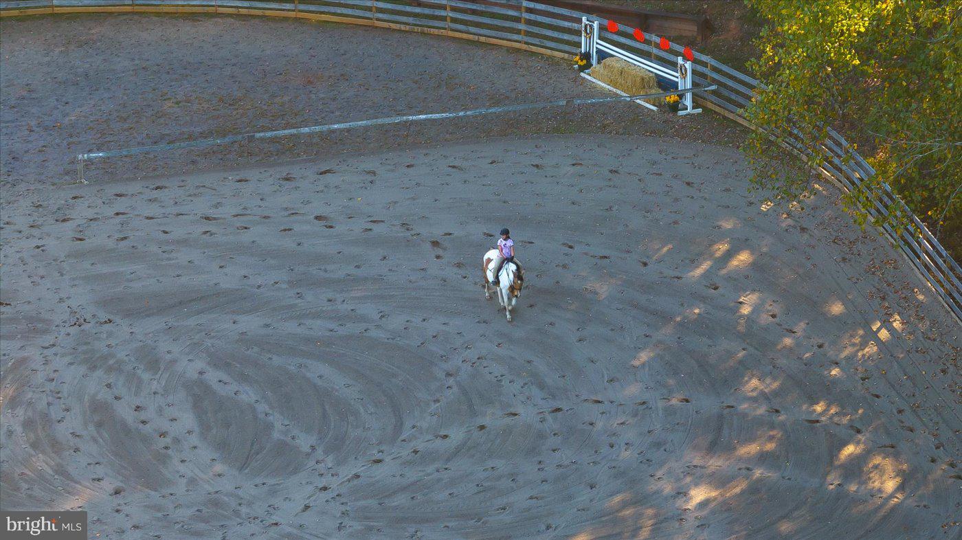 910 CONFEDERATE DRIVE