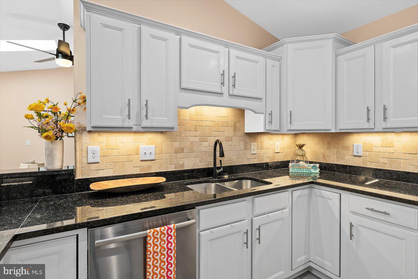 910 CONFEDERATE DRIVE