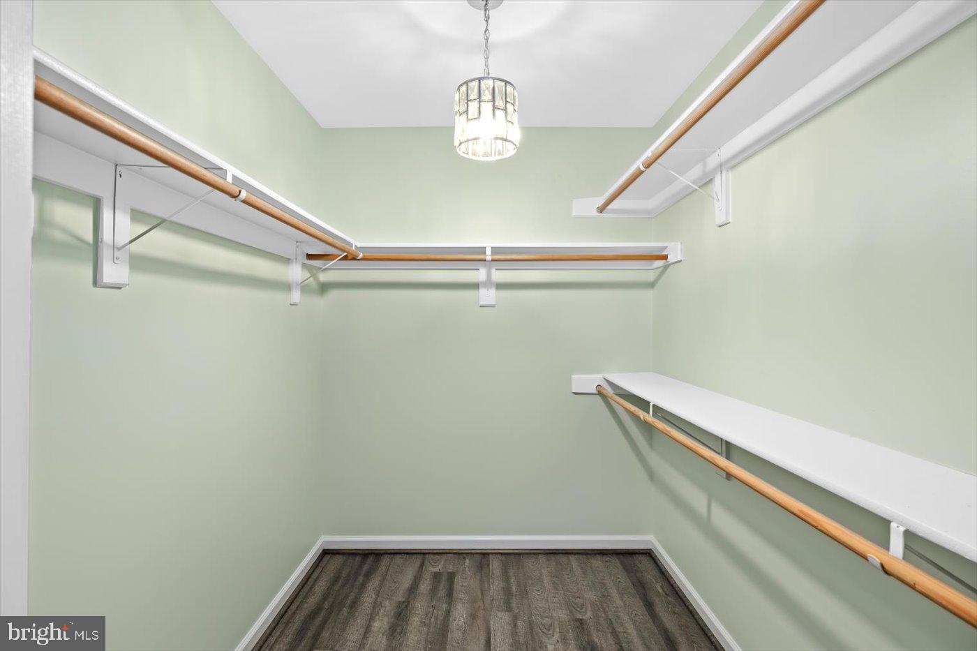 910 CONFEDERATE DRIVE