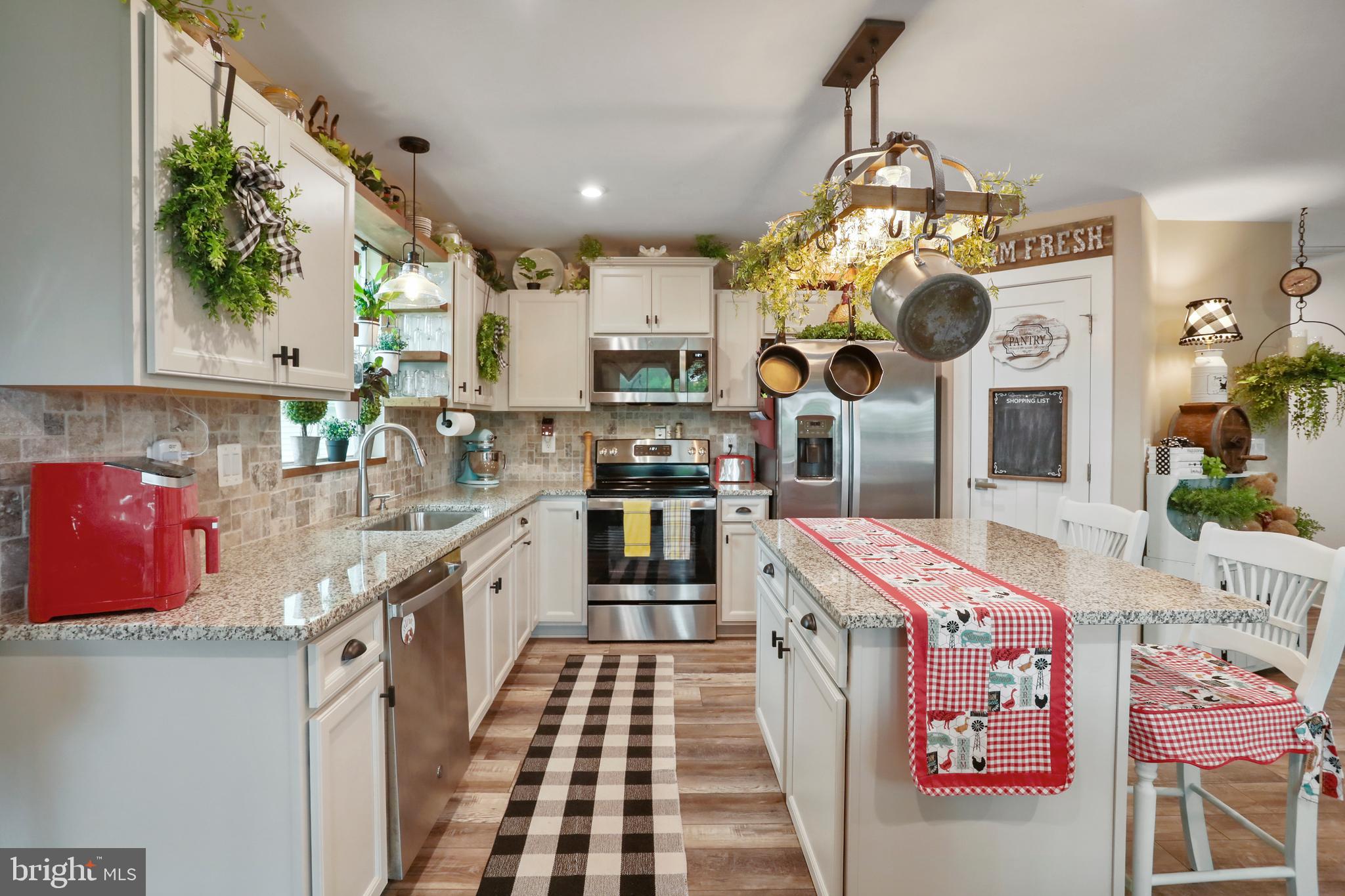3438 Azalea Rd