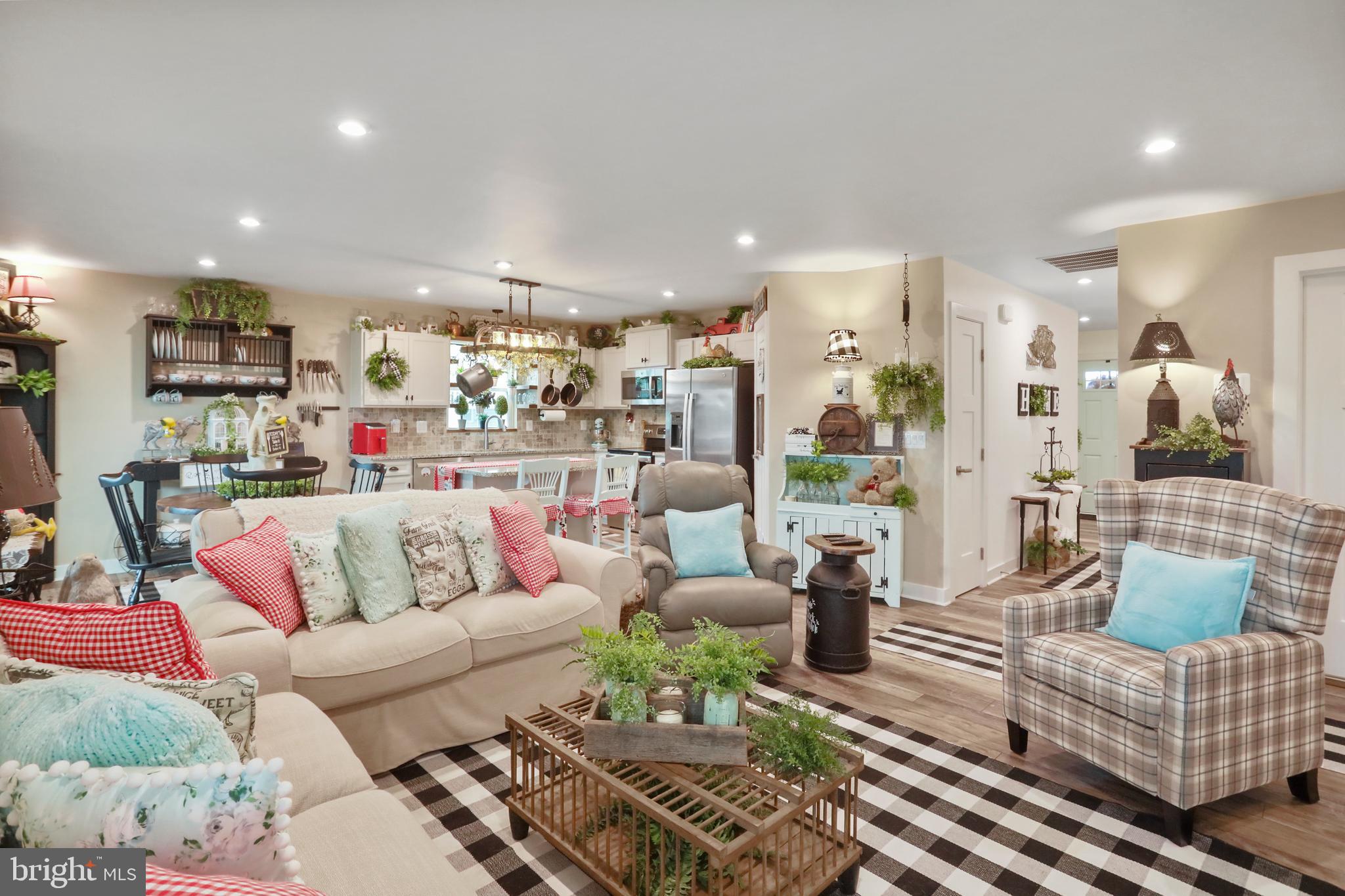 3438 Azalea Rd