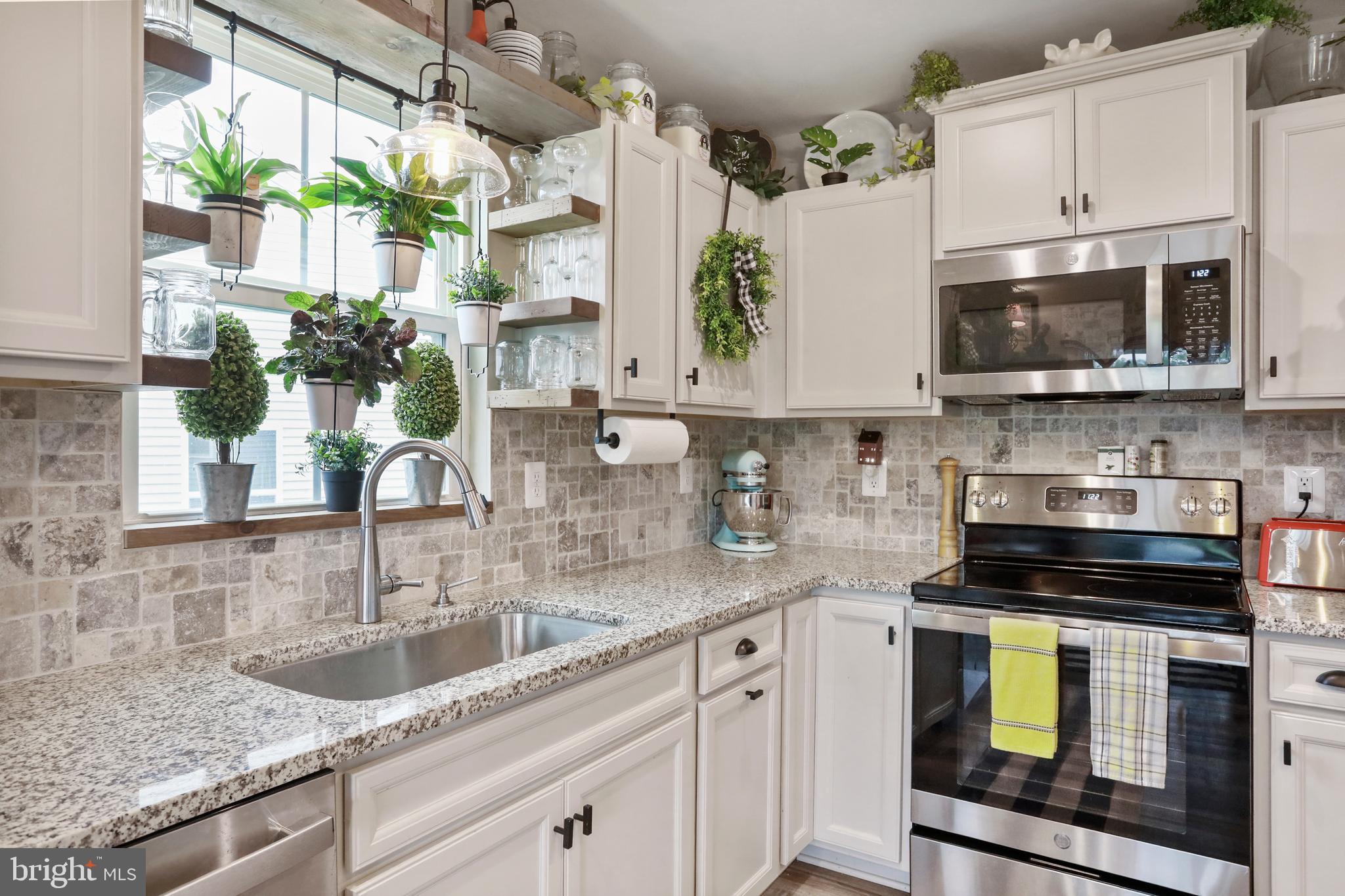 3438 Azalea Rd