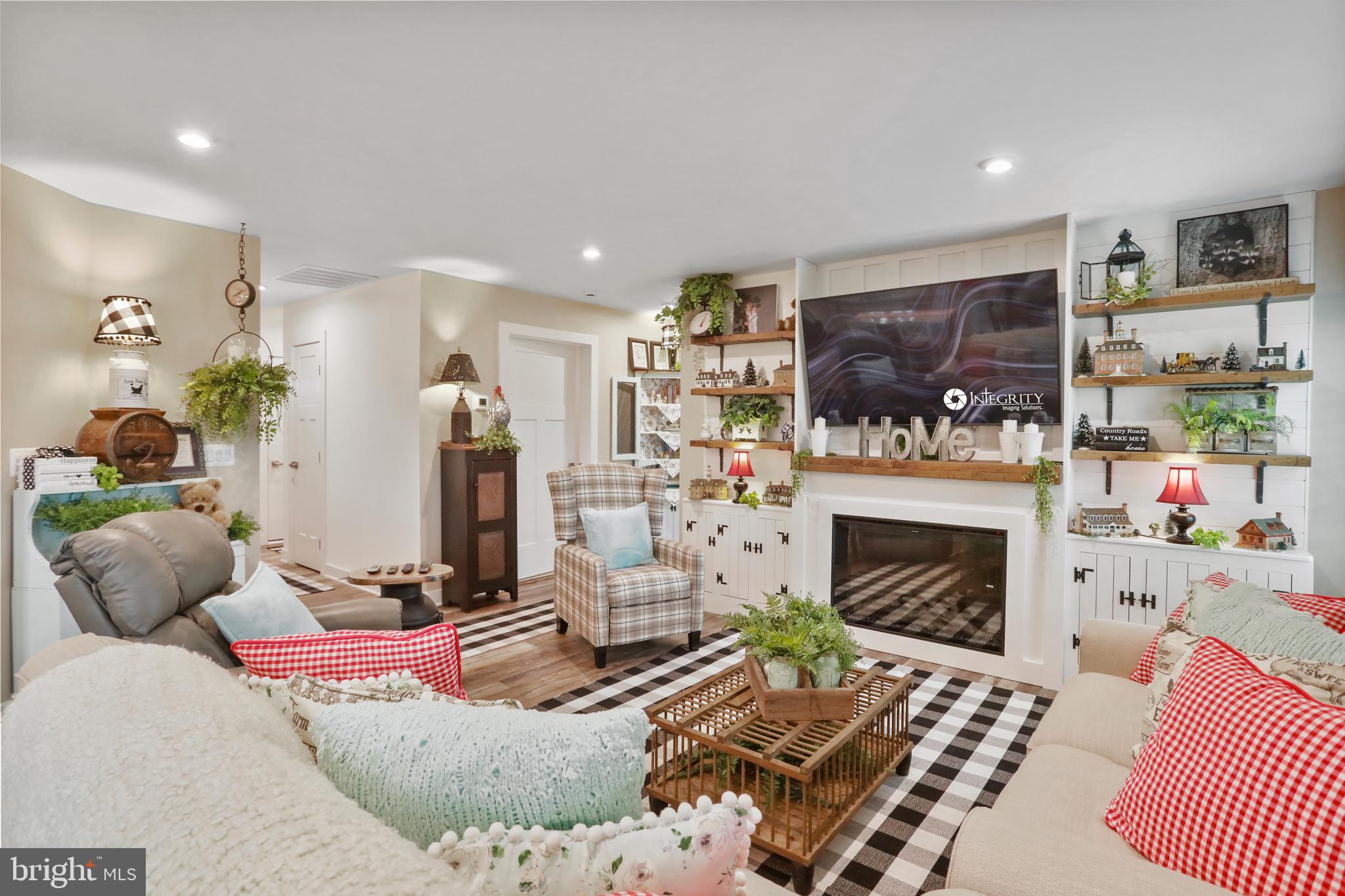 3438 Azalea Rd